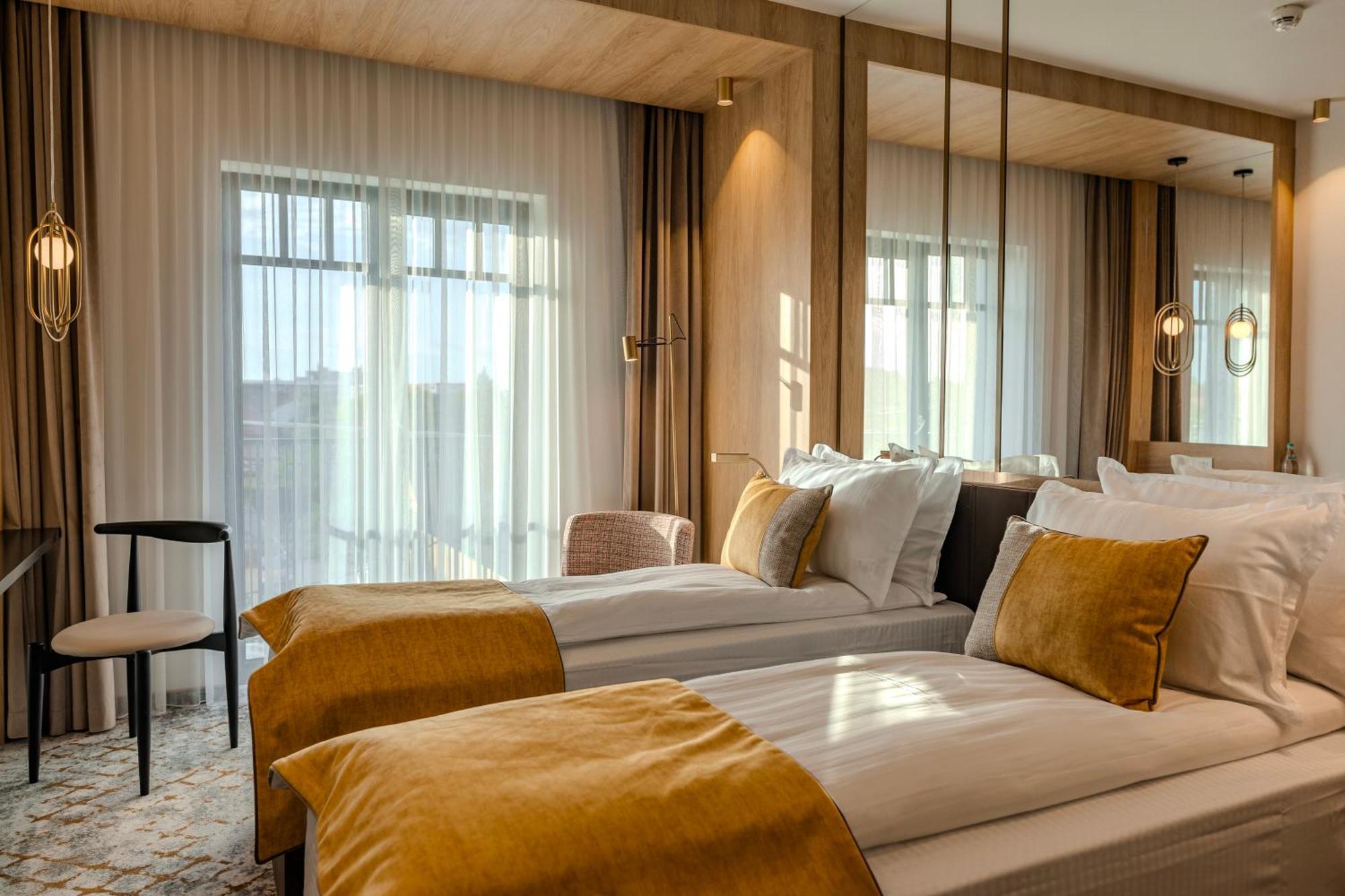 Hotel Branco Timisoara Ngoại thất bức ảnh
